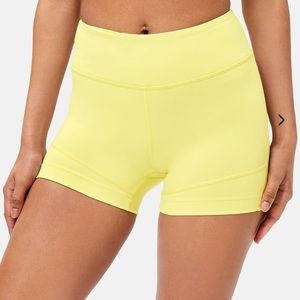 NWT SOLD OUT Outdoor Voices Move Free Short Gecko